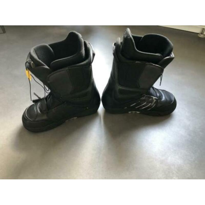 Burton snowboard schoenen 42,5