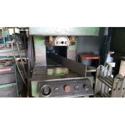 1104. Pers / excenter pers / 25 ton