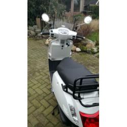 Kymco like snor scooter