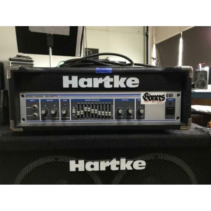 Hartke HA 5500 Bas versterker en Hartke VX210 Bas cabinet