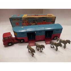 Corgi Toys 1130 Bedford circus horse transporter nummer 1