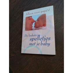 Diverse zwangerschapsboeken €5,- p/st. Alles in één koop €15